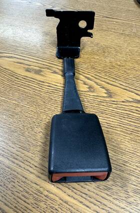 156124427 Alfa Romeo 2017-2023 Stelvio Right Rear Seat Belt Seatbelt Buckle Oem