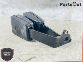 212.au1t04 Audi 2004 A8l 4.2 Quattro Rear Left Driver Side Seat Belt Double Buckle Oem