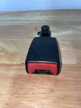 4l0857740j01c Audi 2007 - 2015 Q7 Right Passenger Side Rear Second Row Seat Buckle Receptacle