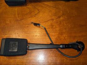 8s8857755dylz Audi 2016-2023 Tt Tts Rs Front Left / Right Seat Belt Buckle 8s8857755d Oem