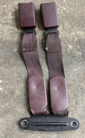 456972 Bendix 95-99 1998 Silverado Gmc Pickup Obs Ext Cab Rear Seat Belt Buckles Red Fast Ship