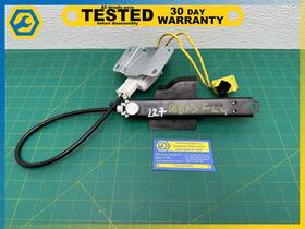3d0858147c Bentley 06-12 Flying Spur Front Left Seat Belt Height Adjuster Oem