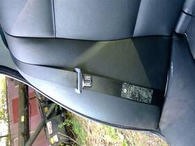 212.bm1a04 Bmw 325xi 2004 Seat Belt Rear 3755021
