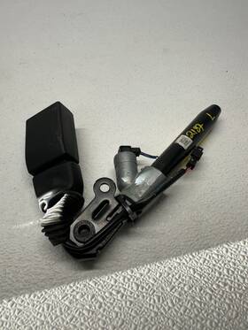 3055372 Bmw 07 2013 X5 E70 Front Left Driver Side Seat Belt Buckle Tensioner Oem 242187