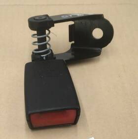 33027192 Bmw 2008-2010 530i 535i E60 E61 Lower Rear Belt Receiver Right Oem 33027192 Bmw 2008-2010 530i 535i E60 E61 Lower Rear Belt Receiver Right Oem
