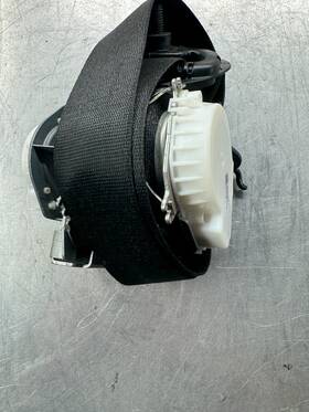 34119626 Bmw 2012-2018 F30 320i 328i Right Passenger Seat Belt Retractor Oem