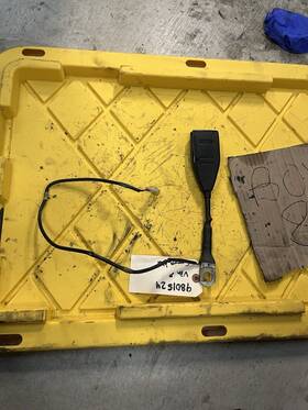 72111904938 Bmw 1987-1990 325e E30 Coupe E28 Front Left Driver Seat Belt Buckle Lower Oem
