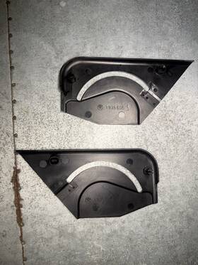 72111935606 Bmw E30 Convertible Front Seat Belt Cover Left Right 325i 318i