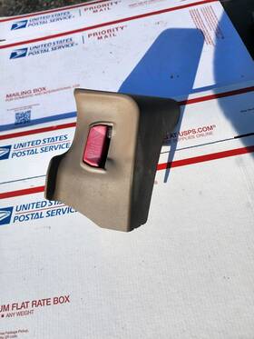 72118126521 Bmw 89-95 E34 5 Series Rear Left Seat Belt Buckle Latch Receiver Black Oem