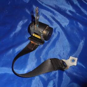 72118201017r Bmw 1999-2005 E46 Sedan 330i 325i Rear Seat Belt Right