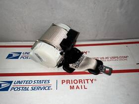 7243760 Bmw 2011 - 2016 528i 535i 550i Rear Center Seatbelt With Retractor Seat Belt Oem