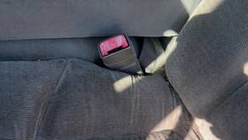 Buick 10303396 2002-2005 Century Driver Left Front Seat Belt Buckle Receiver Oem Gray 93b