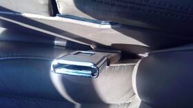 210.gm4s94 Buick Roadmastr 1994 Drivers Front Seat Belt Buckle