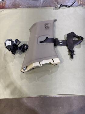 25908993 Buick 2008-2017 Enclave Left 2nd Row Seat Belt Retractor Lh
