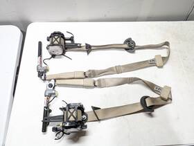 84110528 Buick 16-20 Envision Driver Passenger Left Right Lh Rh Seat Belt Seatbelts Tan 84110528 Buick 16-20 Envision Driver Passenger Left Right Lh Rh Seat Belt Seatbelts Tan