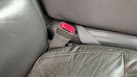 88956116 Buick 02-05 Lesabre Passenger Right Front Seat Belt Buckle Receiver Graphite 933