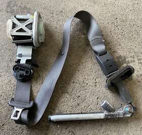 20764766 Cadillac 09 10 2009 Cts Right Passenger Front Seat Belt Retractor Black