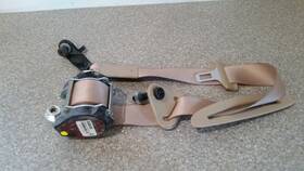 25808630 Cadillac 07-09 Srx Front Rh 2nd Row Seat Belt Retractor Assembly