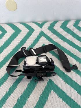 84494009 Cadillac 17-20 Escalade Black Passenger Right Rf Side Front Seat Belt Unit Oem Factory Oe