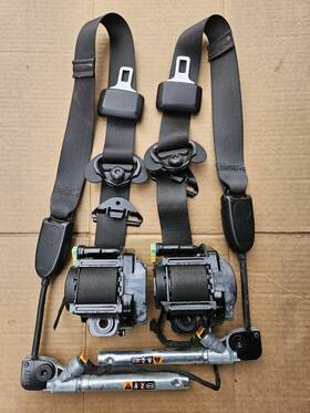 13297086 Chevrolet 2012-2018 Chevy Sonic Drivers And Passengers Set Front Seat Belt Assemblys Oem