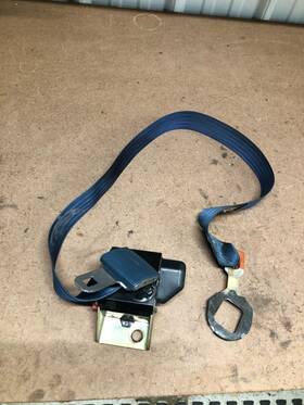 15650173 Chevrolet 88-94 Obs Chevy Silverado Sierra Driver Rear Seat Belt Retractor Buckle