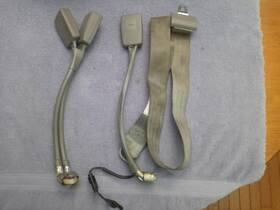 15988398 Chevrolet 1995-1999 Gmc C/k1500 Regular Cab Center Seat Belt Buckles Set Gray
