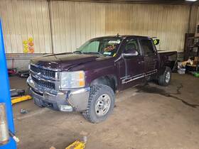 Chevrolet 19207578 Used Front Right Seat Belt Fits 2008 Silverado 2500 Pickup Buck