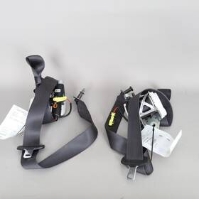 19333080 Chevrolet 2013-2015 Camaro Convertible Front Seat Belts Left / Right Pair Oem