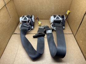 Chevrolet 20964942 08-13 Silverado Sierra Standard Cab Front Seat Belt Seatbelt Retractor Set Pair