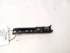 211.gm1i15 Chevrolet Front Driver Seat Belt Adjuster For Malibu 2015
