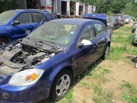 212.gm1c06 Chevrolet Cobalt 2006 Seat Belt Rear 360840