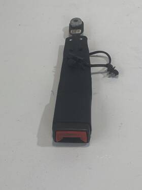 23345069 Chevrolet 16-19 Volt Seatbelt Receiver Buckle Left Driver 23345069 Chevrolet 16-19 Volt Seatbelt Receiver Buckle Left Driver