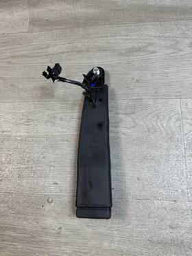 Chevrolet 23345072 2016-2018 Volt Seatbelt Receiver Buckle Right Passenger