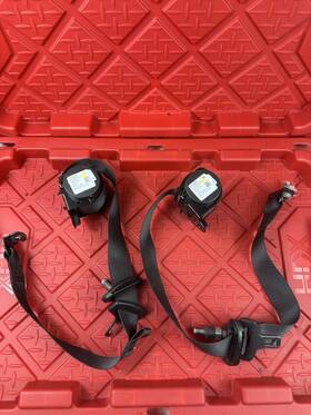 84623359 Chevrolet 2019-2023 Blazer Rear Second 2nd Row Seat Belt Black Oem