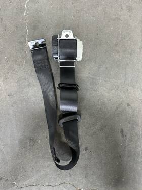 84761103 Chevrolet 2019- 2022 Silverado 1500 Rear Right Seat Belt Retractor Oem Black