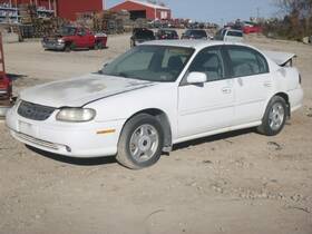 89022755 Chevrolet Used Front Right Seat Belt Fits 2001 Malibu Vin N 4th Digit Cla