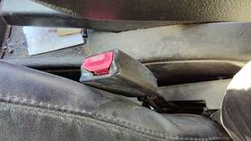 Chevrolet 89024380 2005-2010 Cobalt Coupe Driver Left Front Seat Belt Buckle Receiver Oem 192 Ebony
