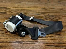 92218097 Chevrolet 2010 Chevy Camaro Rear Driver Side Seat Belt Retractor Oem Gm