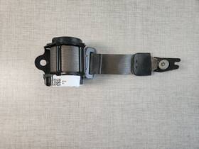 212.gm1m22 Chevrolet Malibu 2016-2022 Rear Right Passenger Seat Belt Retractor 84381817