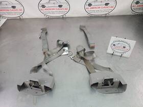 210.gm8f97 Chevrolet Truck 1995-98 Chevy Suburban / Front Seat Belt Retractor Pair Gray Lh/rh - Oem