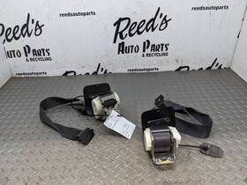 212.gm8s15 Chevrolet Truck Rear Black 3rd Row Seat Belts 2015-2020 Tahoe Yukon Escalade Used Oem 1183716