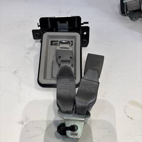 20813758 Chevy 2010-2017 Traverse Acadia 3rd Row Rear Middle Seat Belt Center