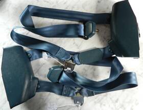 E11349 Chevy 82-92 Seat Belt Retractor S10 Gmc S15 Small Truck Driver Passenger Blue 21 E11349 Chevy 82-92 Seat Belt Retractor S10 Gmc S15 Small Truck Driver Passenger Blue 21
