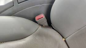 Chrysler 0ts901daaf 04-08 Pacifica Driver Left Front Seat Belt Buckle Receiver Oem Gray Da