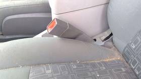 0zf411d5ac Chrysler 06-10 Pt Cruiser Driver Left Front Seat Belt Buckle Receiver Gray Da