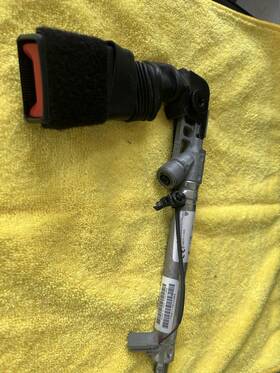 P1hz101x9ae Chrysler 11-19 300 Charger Challenger Front R Seatbelt Pretensioner