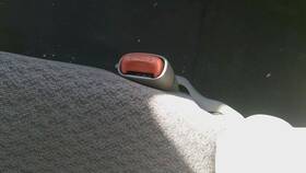 Gp20saz Chrysler Trucks 00 Voyager Driver Left Front Seat Belt Buckle Receiver Oem Gray