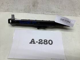 04664338ac Dodge 2009 Journey Front Right Side Seat Belt Turning Loop Adjuster Holder Oem