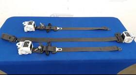 212.ch2r19 Dodge 19 Charger Rear Seat Belt Set Pair Black