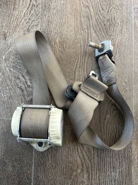 P5kp981l1ac Dodge 2010-2018 Ram 1500 2500 3500 Rear Right Passenger Side Seat Belt Oem P5kp981l1ac Dodge 2010-2018 Ram 1500 2500 3500 Rear Right Passenger Side Seat Belt Oem